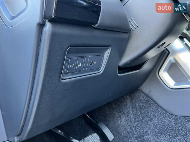 Білий Ленд Ровер Рендж Ровер, об'ємом двигуна 3 л та пробігом 199 тис. км за 34970 $, фото 40 на Automoto.ua