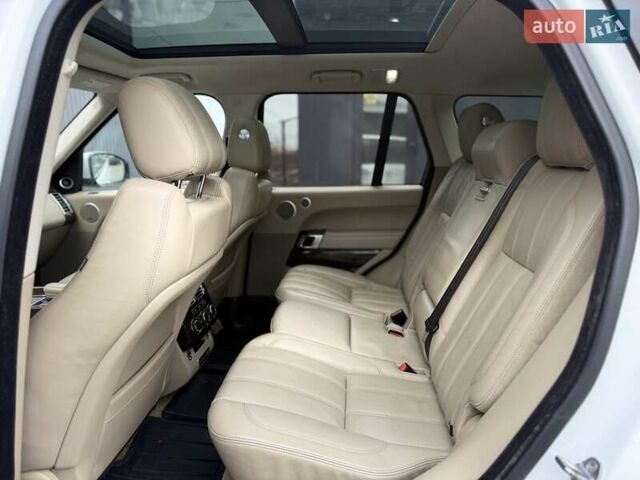 Белый Ленд Ровер Рендж Ровер, объемом двигателя 3 л и пробегом 173 тыс. км за 27900 $, фото 69 на Automoto.ua