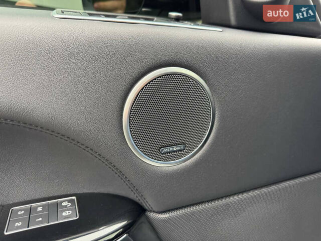 Белый Ленд Ровер Рендж Ровер, объемом двигателя 2.99 л и пробегом 93 тыс. км за 39900 $, фото 25 на Automoto.ua