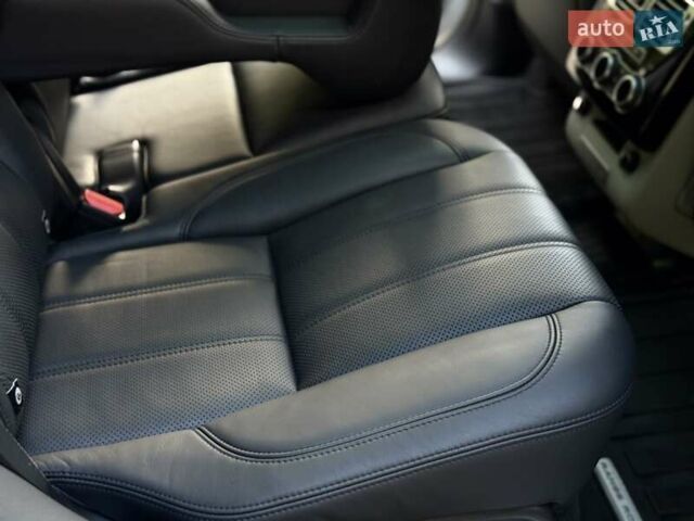 Білий Ленд Ровер Рендж Ровер, об'ємом двигуна 2.99 л та пробігом 180 тис. км за 39850 $, фото 64 на Automoto.ua