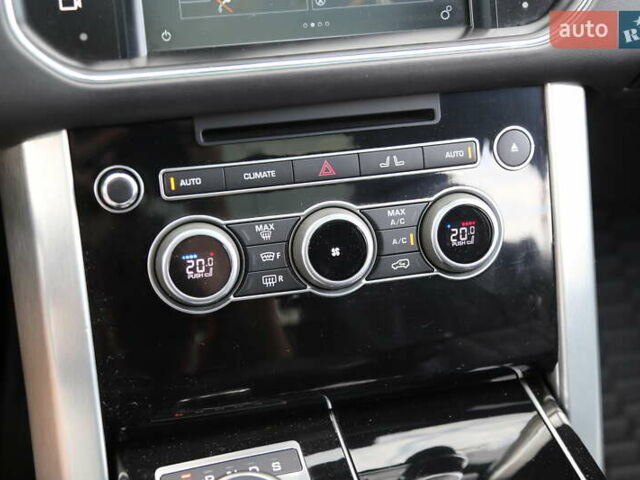 Белый Ленд Ровер Рендж Ровер, объемом двигателя 3 л и пробегом 95 тыс. км за 37900 $, фото 27 на Automoto.ua