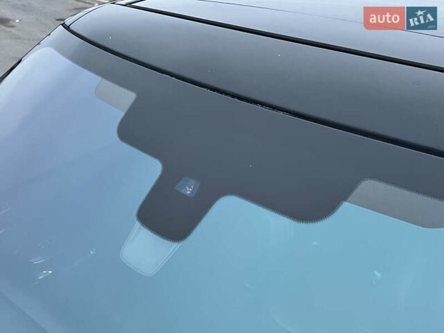 Білий Ленд Ровер Рендж Ровер, об'ємом двигуна 3 л та пробігом 204 тис. км за 35000 $, фото 33 на Automoto.ua