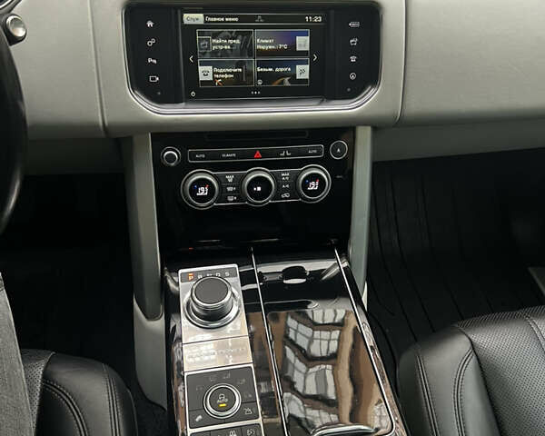 Белый Ленд Ровер Рендж Ровер, объемом двигателя 2.99 л и пробегом 159 тыс. км за 42000 $, фото 11 на Automoto.ua