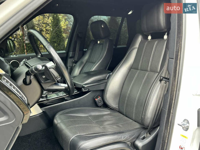 Белый Ленд Ровер Рендж Ровер, объемом двигателя 3 л и пробегом 197 тыс. км за 34999 $, фото 32 на Automoto.ua