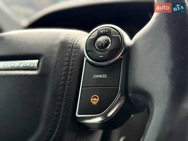 Білий Ленд Ровер Рендж Ровер, об'ємом двигуна 3 л та пробігом 205 тис. км за 38500 $, фото 20 на Automoto.ua