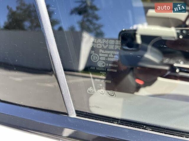 Белый Ленд Ровер Рендж Ровер, объемом двигателя 2.99 л и пробегом 176 тыс. км за 40300 $, фото 26 на Automoto.ua