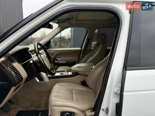 Белый Ленд Ровер Рендж Ровер, объемом двигателя 3 л и пробегом 173 тыс. км за 27500 $, фото 42 на Automoto.ua