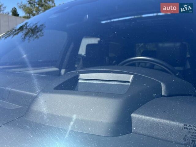 Белый Ленд Ровер Рендж Ровер, объемом двигателя 2.99 л и пробегом 176 тыс. км за 40300 $, фото 27 на Automoto.ua