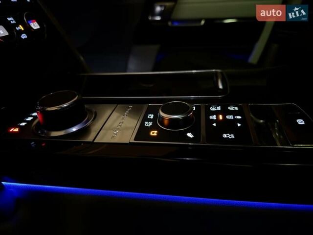 Білий Ленд Ровер Рендж Ровер, об'ємом двигуна 2.99 л та пробігом 180 тис. км за 39850 $, фото 95 на Automoto.ua