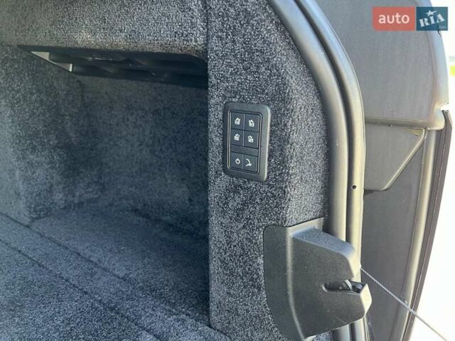 Белый Ленд Ровер Рендж Ровер, объемом двигателя 2.99 л и пробегом 176 тыс. км за 40300 $, фото 50 на Automoto.ua