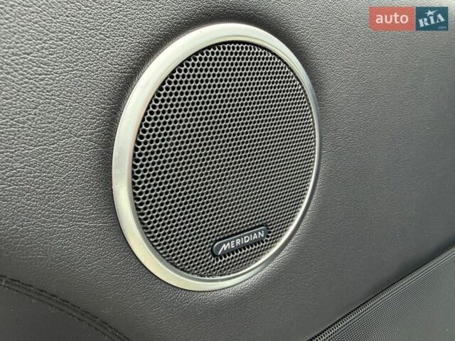 Білий Ленд Ровер Рендж Ровер, об'ємом двигуна 2.99 л та пробігом 134 тис. км за 32500 $, фото 27 на Automoto.ua