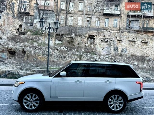 Белый Ленд Ровер Рендж Ровер, объемом двигателя 2.99 л и пробегом 161 тыс. км за 33800 $, фото 1 на Automoto.ua
