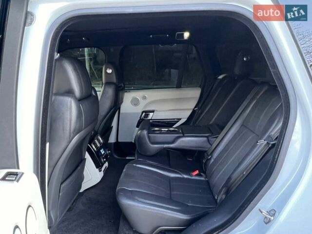 Білий Ленд Ровер Рендж Ровер, об'ємом двигуна 3 л та пробігом 120 тис. км за 34999 $, фото 65 на Automoto.ua