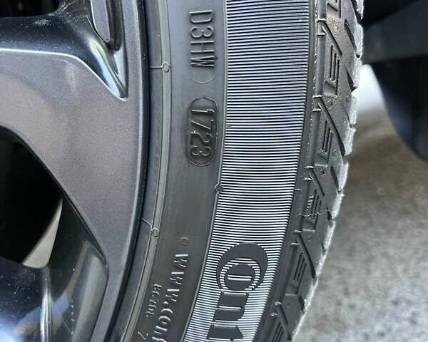 Белый Ленд Ровер Рендж Ровер, объемом двигателя 2.99 л и пробегом 176 тыс. км за 40300 $, фото 70 на Automoto.ua