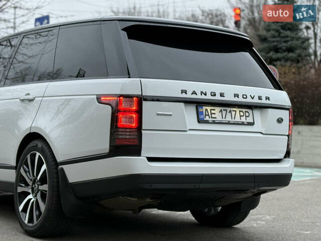 Білий Ленд Ровер Рендж Ровер, об'ємом двигуна 4.37 л та пробігом 272 тис. км за 43000 $, фото 6 на Automoto.ua
