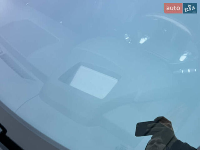 Білий Ленд Ровер Рендж Ровер, об'ємом двигуна 3 л та пробігом 204 тис. км за 35000 $, фото 34 на Automoto.ua