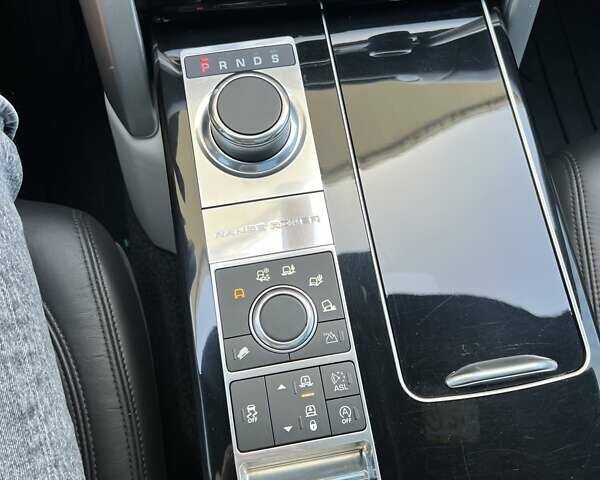 Белый Ленд Ровер Рендж Ровер, объемом двигателя 2.99 л и пробегом 176 тыс. км за 40300 $, фото 60 на Automoto.ua