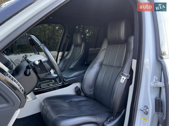 Білий Ленд Ровер Рендж Ровер, об'ємом двигуна 3 л та пробігом 120 тис. км за 34999 $, фото 54 на Automoto.ua