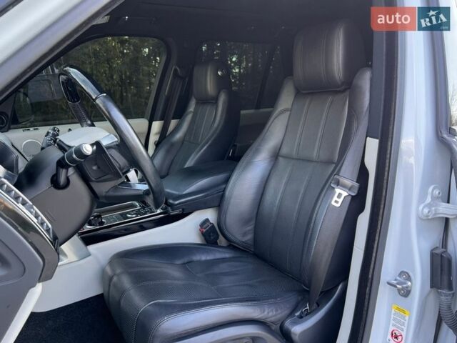 Білий Ленд Ровер Рендж Ровер, об'ємом двигуна 3 л та пробігом 120 тис. км за 34999 $, фото 53 на Automoto.ua