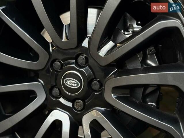 Білий Ленд Ровер Рендж Ровер, об'ємом двигуна 2.99 л та пробігом 180 тис. км за 39850 $, фото 32 на Automoto.ua