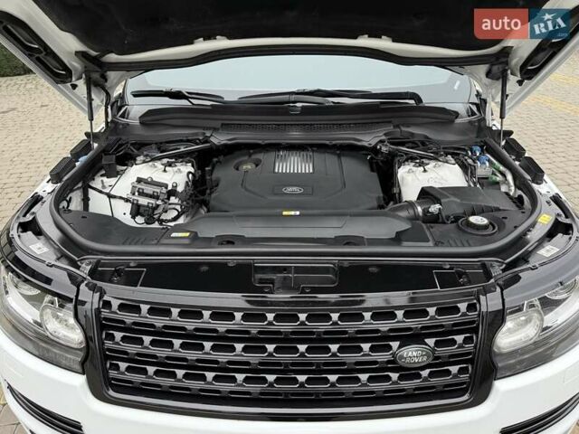 Белый Ленд Ровер Рендж Ровер, объемом двигателя 2.99 л и пробегом 133 тыс. км за 33700 $, фото 46 на Automoto.ua