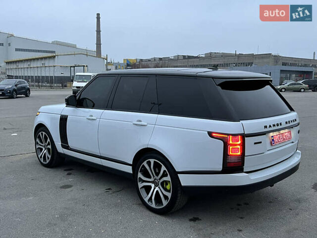 Білий Ленд Ровер Рендж Ровер, об'ємом двигуна 3 л та пробігом 204 тис. км за 35000 $, фото 39 на Automoto.ua