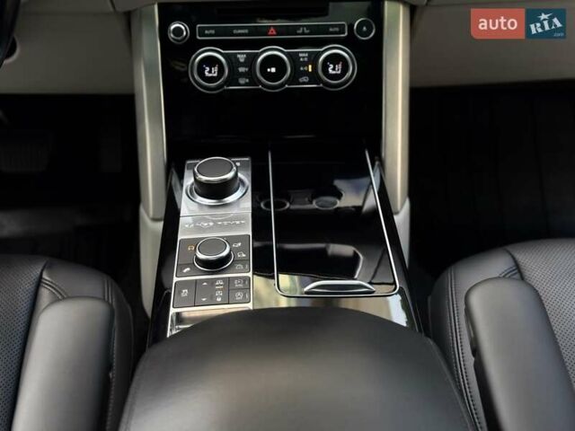 Білий Ленд Ровер Рендж Ровер, об'ємом двигуна 2.99 л та пробігом 180 тис. км за 39850 $, фото 73 на Automoto.ua