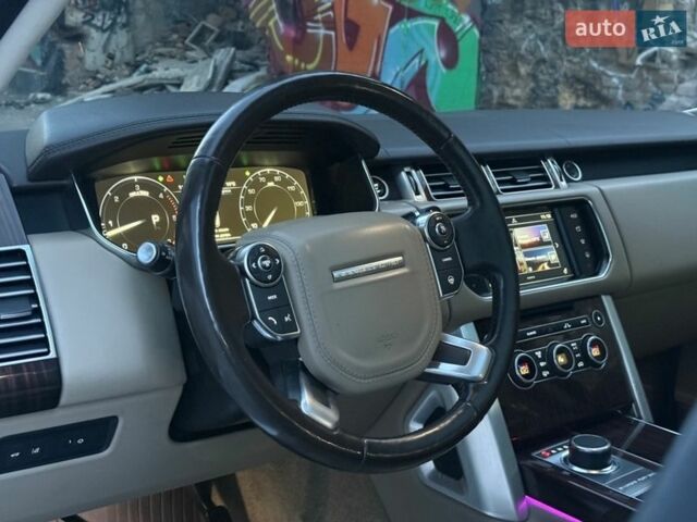 Белый Ленд Ровер Рендж Ровер, объемом двигателя 2.99 л и пробегом 161 тыс. км за 33800 $, фото 103 на Automoto.ua
