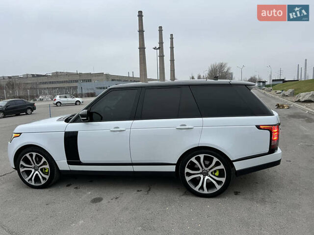 Білий Ленд Ровер Рендж Ровер, об'ємом двигуна 3 л та пробігом 204 тис. км за 35000 $, фото 14 на Automoto.ua