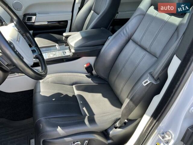 Белый Ленд Ровер Рендж Ровер, объемом двигателя 2.99 л и пробегом 176 тыс. км за 40300 $, фото 34 на Automoto.ua