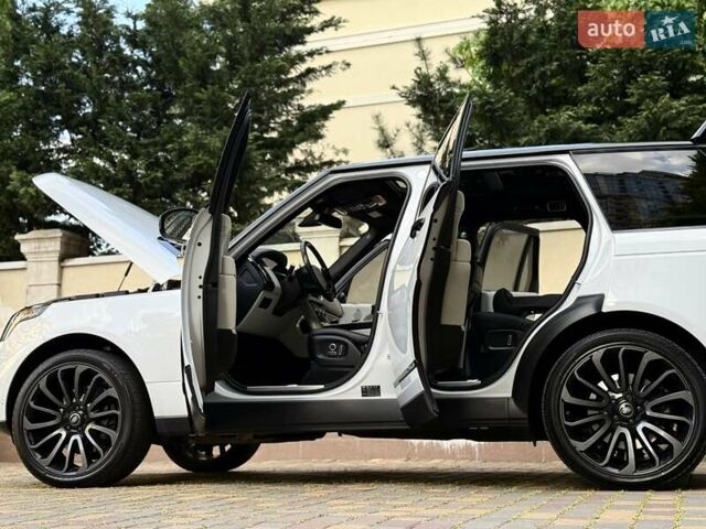 Білий Ленд Ровер Рендж Ровер, об'ємом двигуна 2.99 л та пробігом 180 тис. км за 39850 $, фото 14 на Automoto.ua