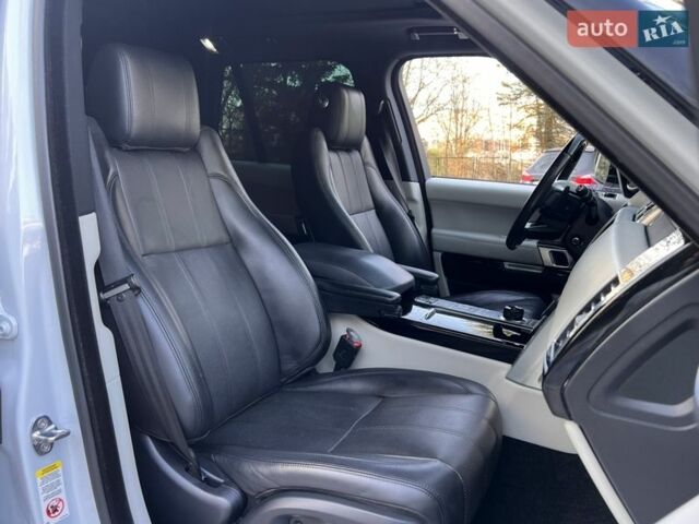 Білий Ленд Ровер Рендж Ровер, об'ємом двигуна 3 л та пробігом 120 тис. км за 34999 $, фото 76 на Automoto.ua