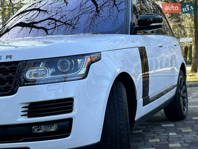 Білий Ленд Ровер Рендж Ровер, об'ємом двигуна 3 л та пробігом 199 тис. км за 34970 $, фото 3 на Automoto.ua
