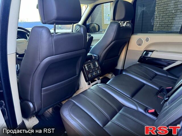 Белый Ленд Ровер Рендж Ровер, объемом двигателя 3 л и пробегом 22000 тыс. км за 33000 $, фото 7 на Automoto.ua