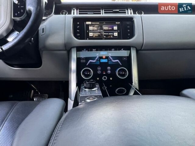 Білий Ленд Ровер Рендж Ровер, об'ємом двигуна 3 л та пробігом 120 тис. км за 34999 $, фото 67 на Automoto.ua