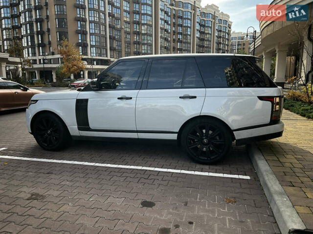 Белый Ленд Ровер Рендж Ровер, объемом двигателя 2.99 л и пробегом 159 тыс. км за 42000 $, фото 4 на Automoto.ua