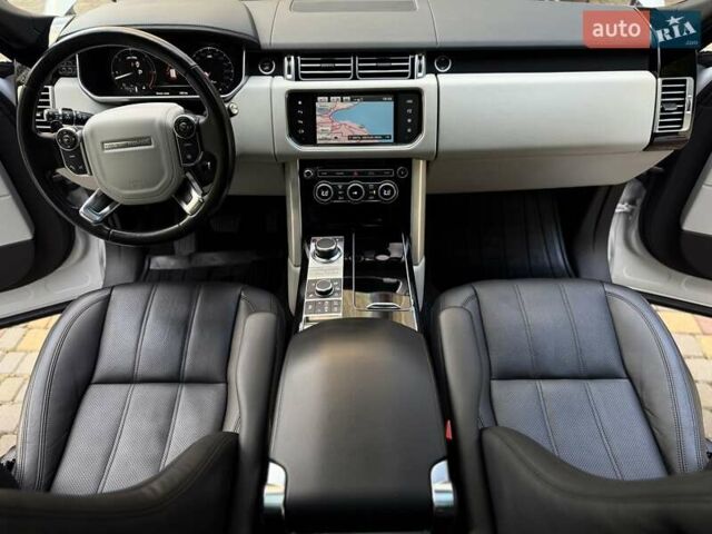 Білий Ленд Ровер Рендж Ровер, об'ємом двигуна 2.99 л та пробігом 180 тис. км за 39850 $, фото 72 на Automoto.ua
