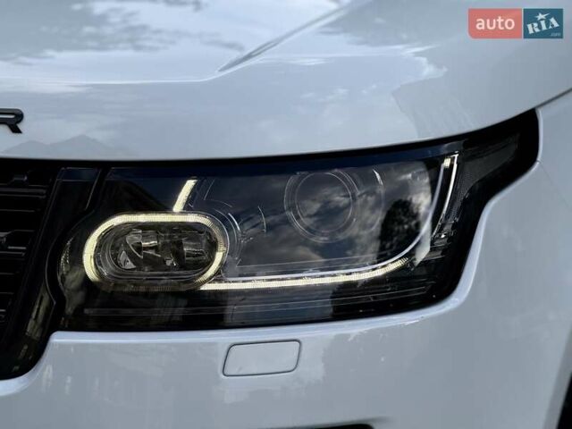 Білий Ленд Ровер Рендж Ровер, об'ємом двигуна 2.99 л та пробігом 180 тис. км за 39850 $, фото 26 на Automoto.ua