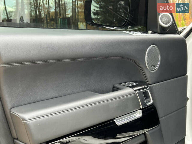 Белый Ленд Ровер Рендж Ровер, объемом двигателя 3 л и пробегом 197 тыс. км за 34999 $, фото 26 на Automoto.ua