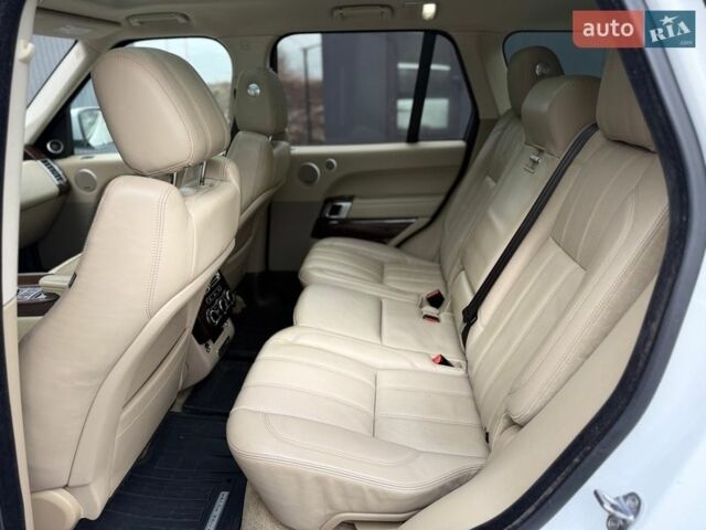 Белый Ленд Ровер Рендж Ровер, объемом двигателя 3 л и пробегом 173 тыс. км за 27500 $, фото 71 на Automoto.ua