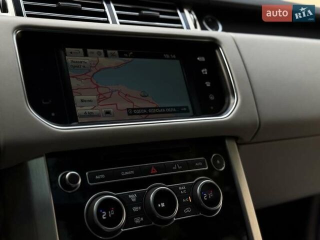 Білий Ленд Ровер Рендж Ровер, об'ємом двигуна 2.99 л та пробігом 180 тис. км за 39850 $, фото 93 на Automoto.ua