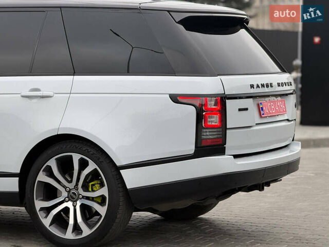 Білий Ленд Ровер Рендж Ровер, об'ємом двигуна 3 л та пробігом 205 тис. км за 38500 $, фото 8 на Automoto.ua