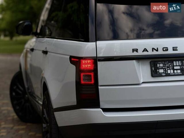 Білий Ленд Ровер Рендж Ровер, об'ємом двигуна 2.99 л та пробігом 180 тис. км за 39850 $, фото 44 на Automoto.ua