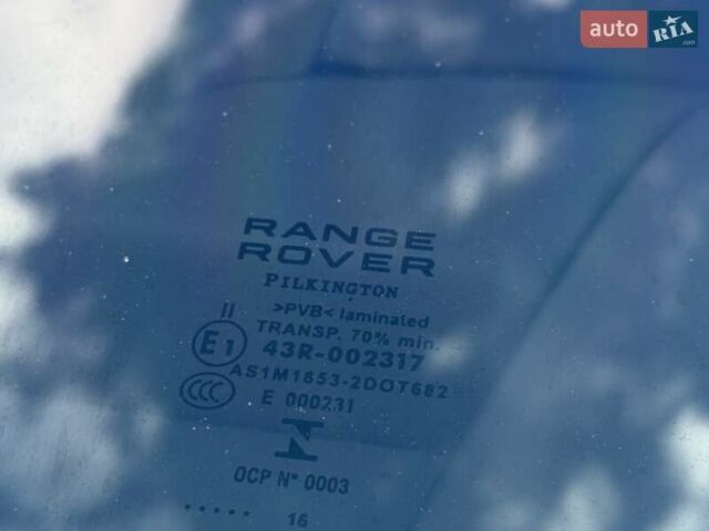 Білий Ленд Ровер Рендж Ровер, об'ємом двигуна 2.99 л та пробігом 180 тис. км за 39850 $, фото 29 на Automoto.ua