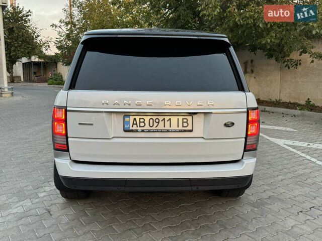 Білий Ленд Ровер Рендж Ровер, об'ємом двигуна 4.37 л та пробігом 150 тис. км за 48000 $, фото 3 на Automoto.ua
