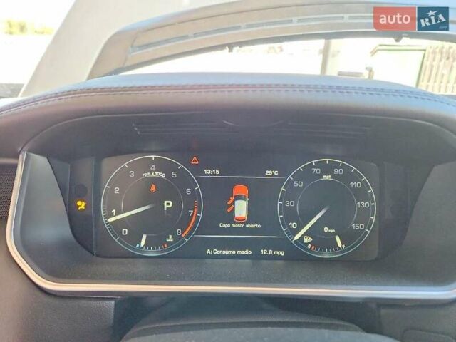 Білий Ленд Ровер Рендж Ровер, об'ємом двигуна 3 л та пробігом 31 тис. км за 7000 $, фото 8 на Automoto.ua