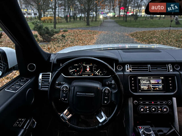 Белый Ленд Ровер Рендж Ровер, объемом двигателя 3 л и пробегом 170 тыс. км за 34000 $, фото 6 на Automoto.ua