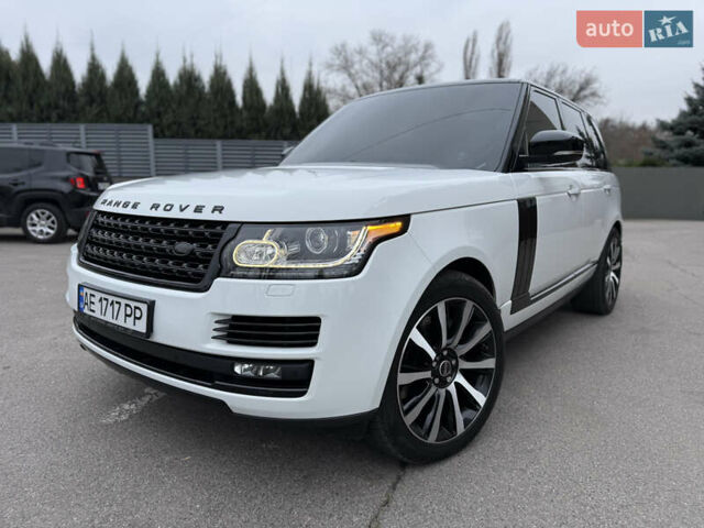 Білий Ленд Ровер Рендж Ровер, об'ємом двигуна 4.37 л та пробігом 272 тис. км за 43000 $, фото 20 на Automoto.ua