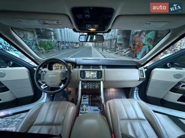Белый Ленд Ровер Рендж Ровер, объемом двигателя 2.99 л и пробегом 161 тыс. км за 33800 $, фото 75 на Automoto.ua