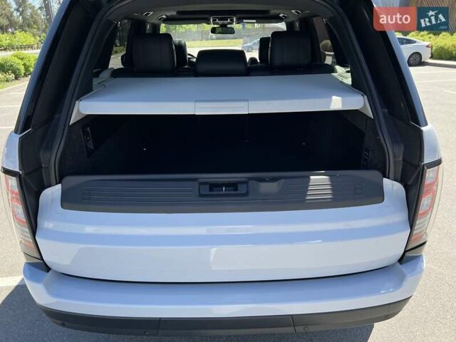 Белый Ленд Ровер Рендж Ровер, объемом двигателя 2.99 л и пробегом 176 тыс. км за 40300 $, фото 49 на Automoto.ua